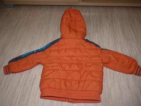 Krasna zimna bundicka,86,caa, c&a,86