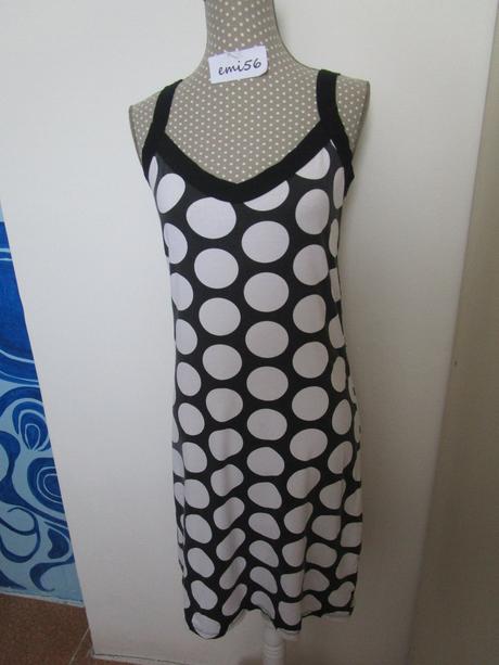 2244. bodkované šaty, m