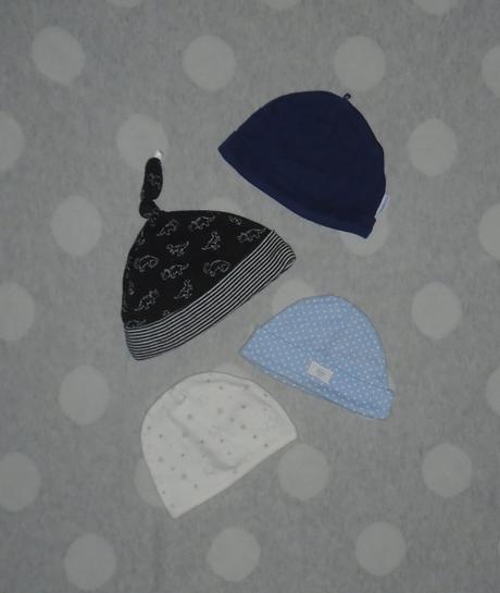 4 x čiapka na 0 až 3 mesiace, 62