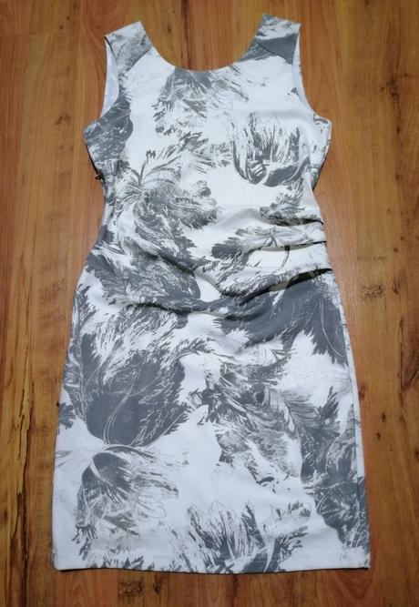 Puzdrové šaty zn. kaffe, m