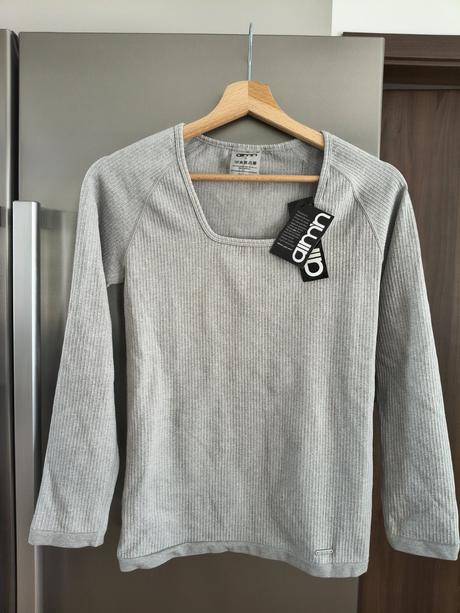 Aimn športový rebrovaný elastický kvalitný top l, l / m