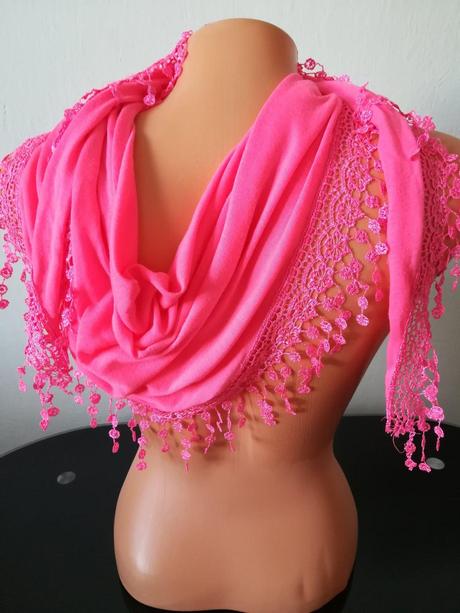 Šál ružový, 