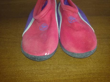 Topánky do vody, 33