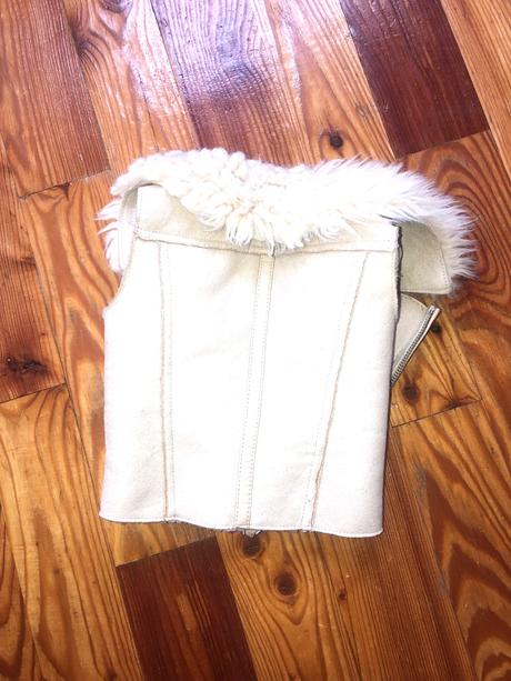 Vesta, river island,80