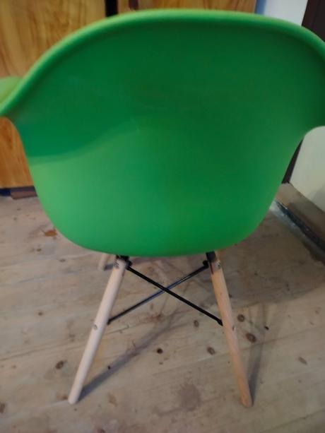 Jedálenská stolička, 