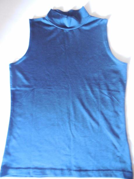 Cierne tricko s malym rolacikom, s