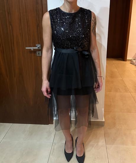 Spoločenské šaty, 38