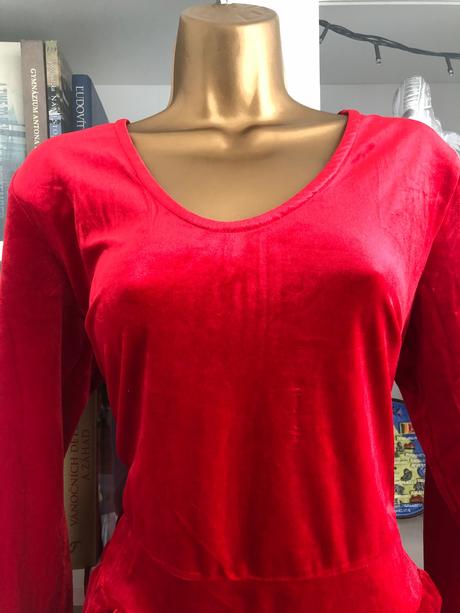 Červené zamatové mini šaty, s