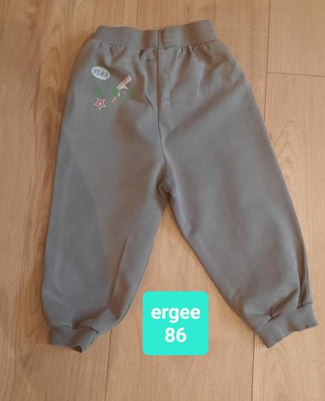 Teplaky 86, ergee,86