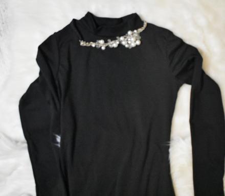 Jednoduché šaty, s