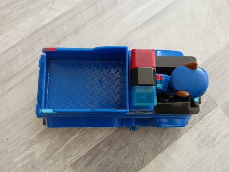 Autá tlapková patrola,