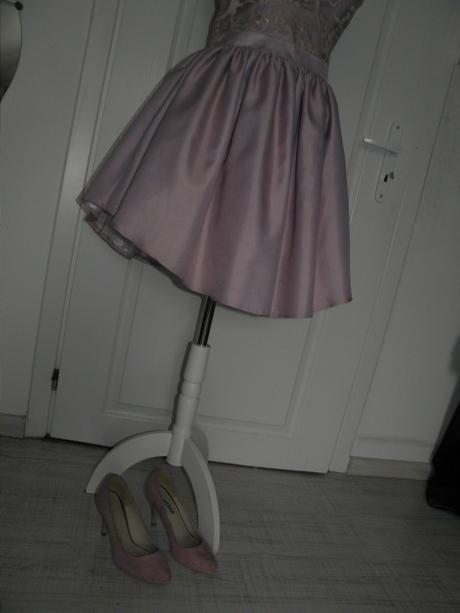 Spoločenske šatičky, 38