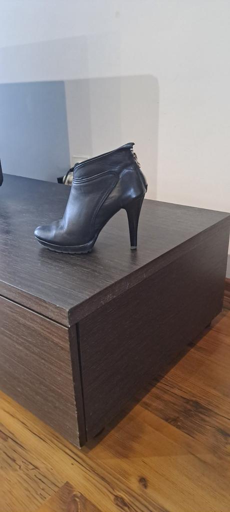 Dámske kotníkové čižmy, 37