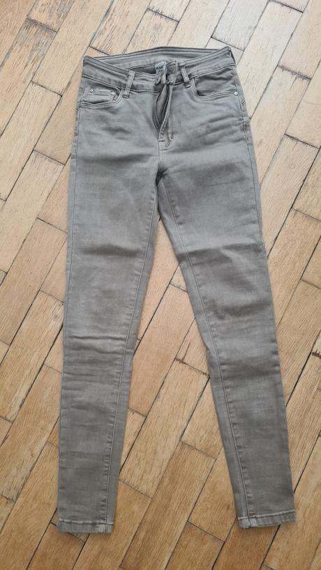 Dámske rifle skinny, 26