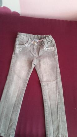 Dvojo rifliciek 8eur, chicco,104