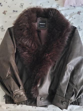 Dámska koženková bunda, bershka,s