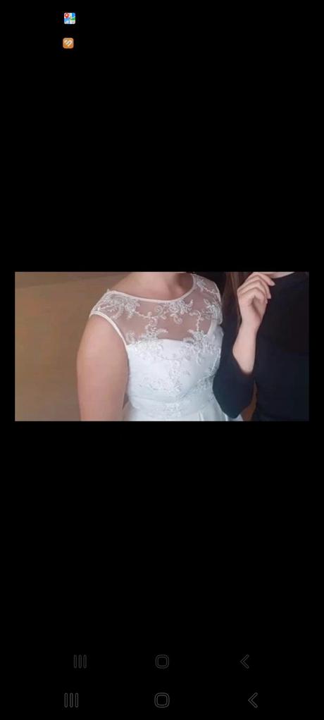 Šaty na viacero príležitosti, 36