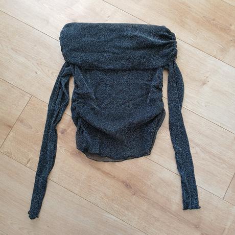 Trblietavý večerný top off shoulders, m