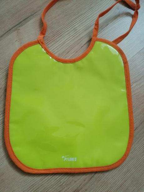 Podbradník pylones, 