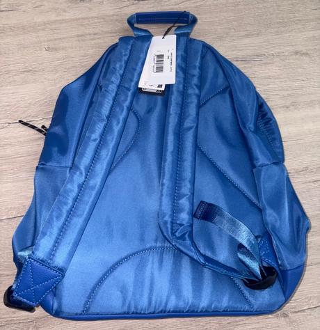 Batoh guess original s visačkou, guess