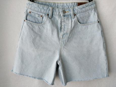 Moderné rifľové kraťasy, asics,s