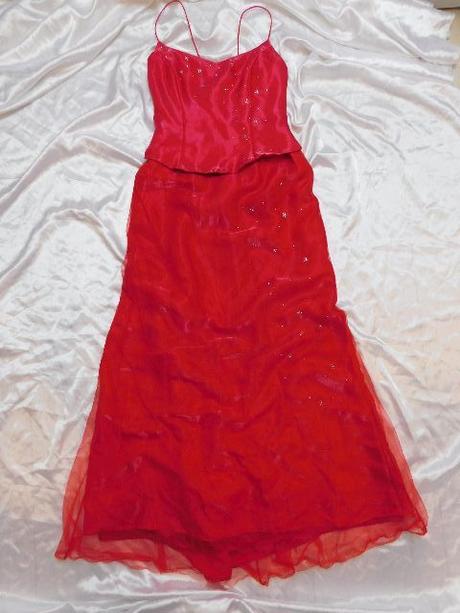 Luxusne slavnostne saty, 38