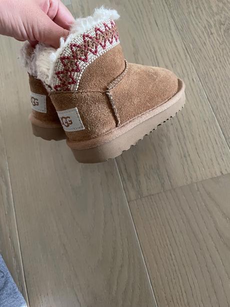 Ugg čižmičky pre dievčatko 22, ugg,22