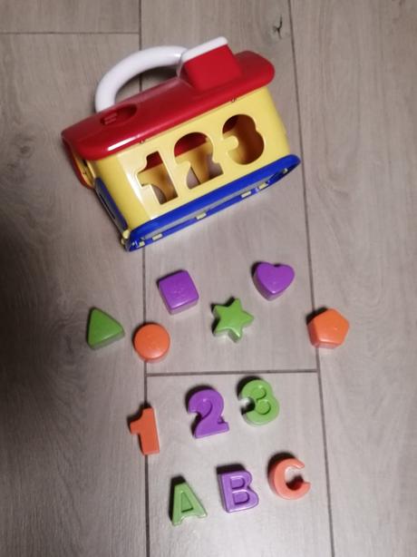 Vkladačka domček čísla tvary písmená,