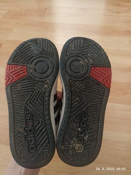 Tenisky adidas 31, adidas,31