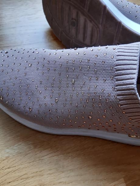 Mäkkučké topánočky s kamienkami, deichmann,38