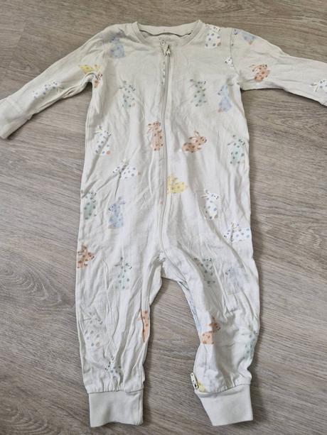 Lindex pyžamo zajačiky, lindex,74
