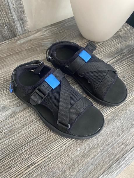 Reserved sandale, reserved,35