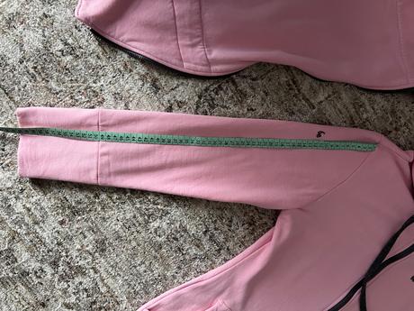 Nosiaca mikina, be lenka