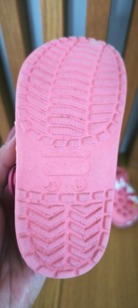 Detské gumené sandálky, 23