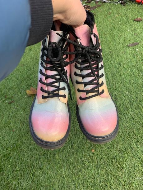 Zateplene duhove topanky, 34