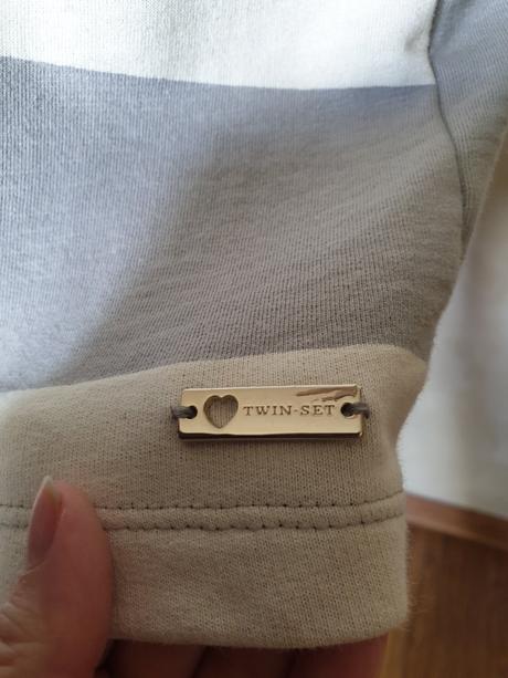 Mikinove saty luxusnej znacky - pc 230eur, twinset,s