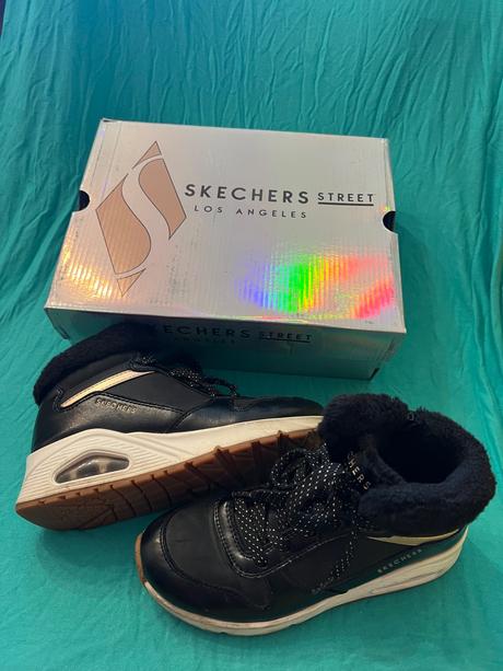 Skechers, skechers,33