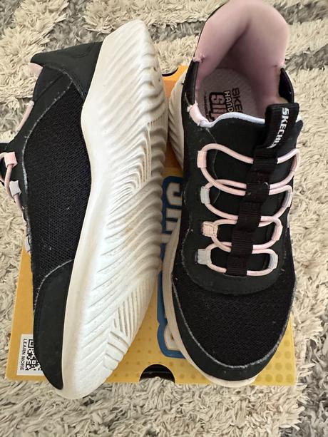 Dievcenske tenisky, skechers,32