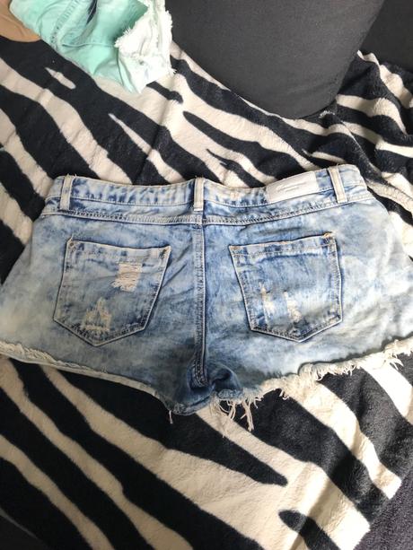 Stradivarius riflove šortky, stradivarius,40