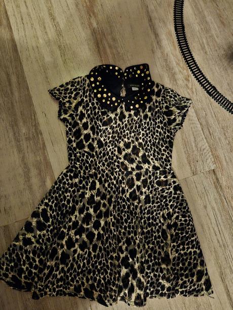 Leo saty, river island,104