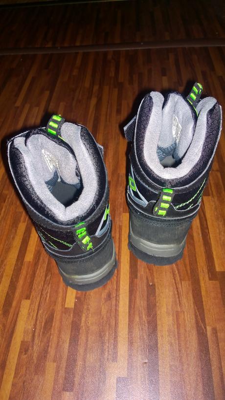 Kvalitné topánky na zimu zn.intex, vn.dlzka 19cm, 28