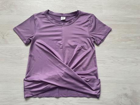Zaujímavý dievčenský  top. vel. 134-146, lindex,140