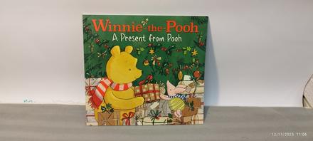 Winnie the pooh - a present from pooh, 
