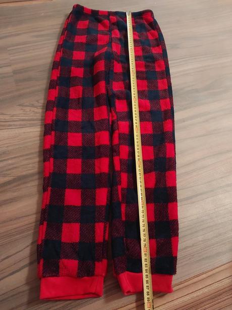 Vianočné domáce oblečenie, 134