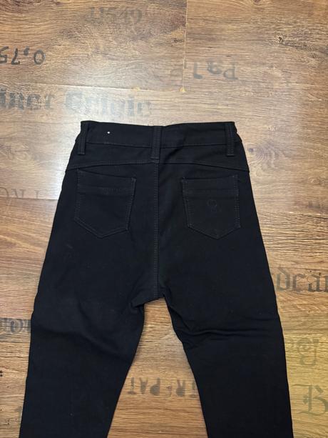 Čierne elastické nohavice, grace,134