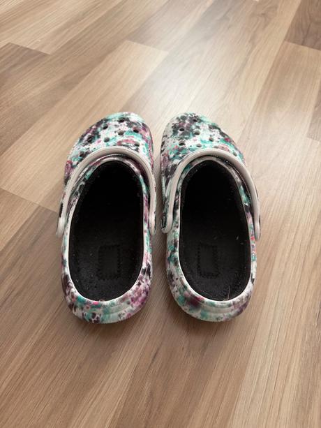 Zateplene crocs velkost m5w7, vd 24 cm, crocs,37