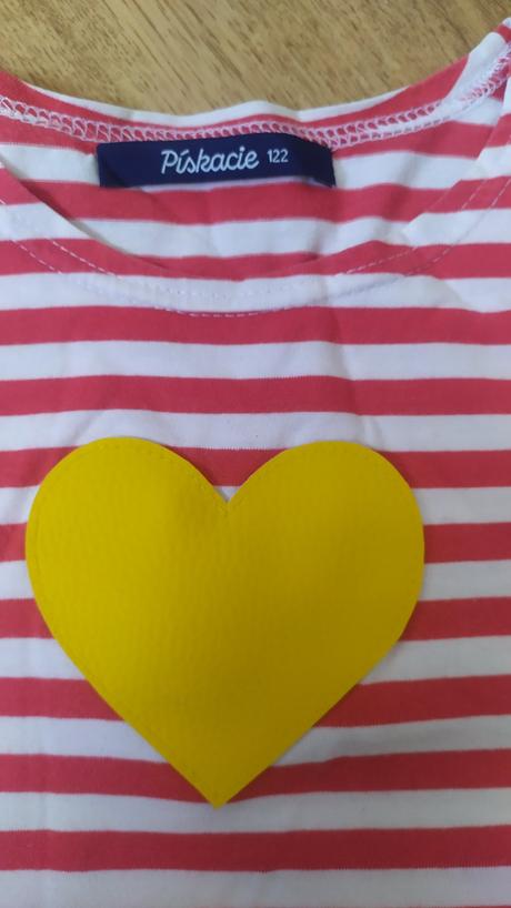 Piskacie tričko, 122