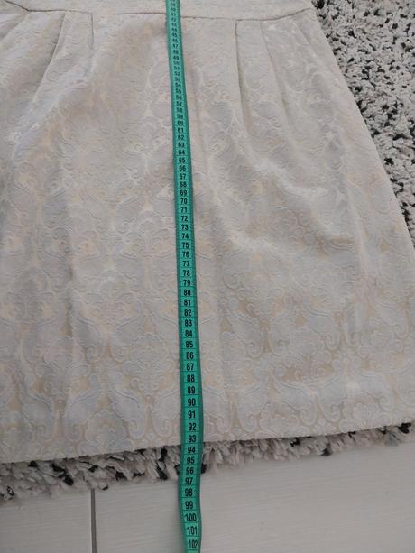 Spoločenské šaty, 40