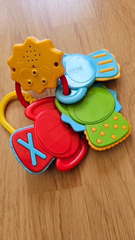 Hudobné hryzadlo s fotkami, 