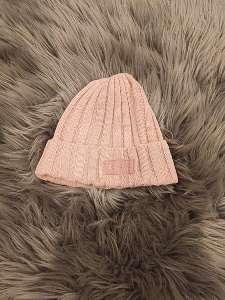 Dámska čiapka, champion